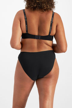 Bonds Womens Damn Dry Hi Bikini Absorb Leaks and Control Odour 3 Pack WRRNA